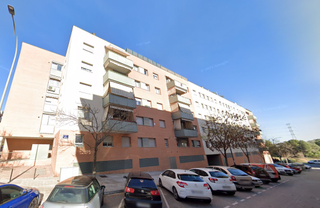 Appartement  C/ puigsacalm. Solvia inmobiliaria  piso terrassa