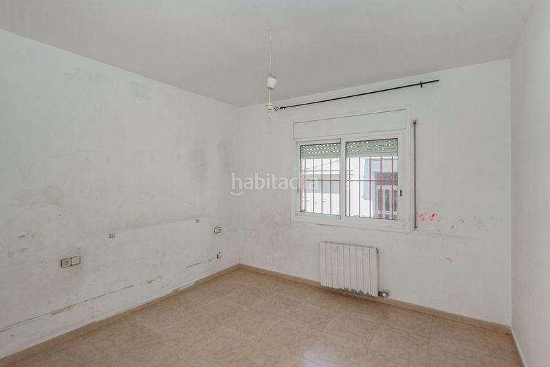 Foto f27d2336-37d5-4474-9ad5-46489a8ce015. Pis a Riera Cornellà de Llobregat
