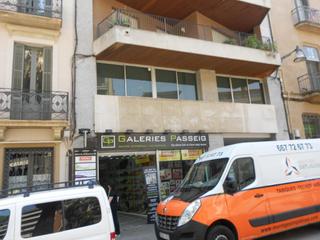 Locale commerciale  Comte degara. Solvia inmobiliaria  locales terrassa