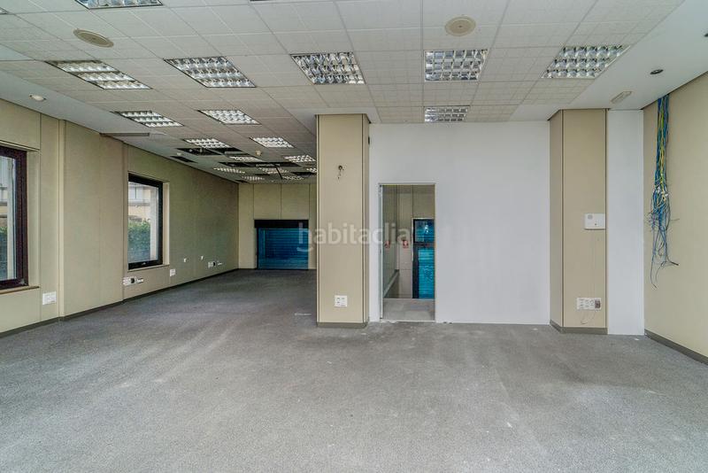 Foto bfa128ee-cde4-413c-b226-89d27f8b7d0a. Lloguer local comercial a Centro Palencia