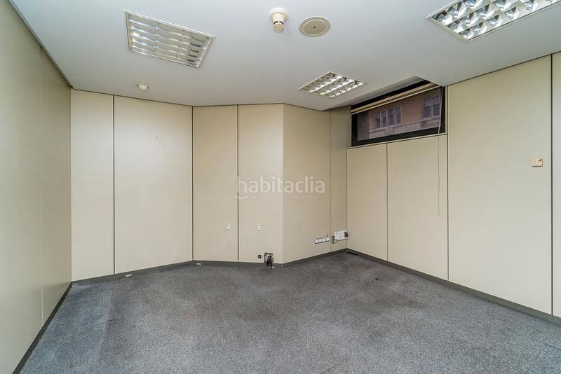 Foto 3b4d2212-d1fd-47ac-9468-e7b99ae8c01e. Location local commercial dans Centro Palencia