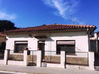 Chalet  C/ saulons. Solvia inmobiliaria  chalet independiente garriga la