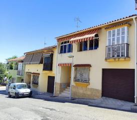 Casa aparellada  Vicente aleixandre. Solvia inmobiliaria  chalet adosado lucena