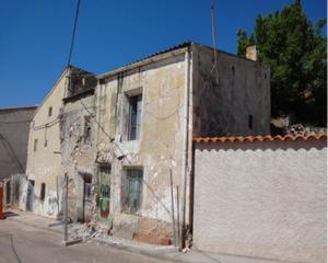 Casa aparellada  Caño. Solvia inmobiliaria  chalet adosado pineda de gigela