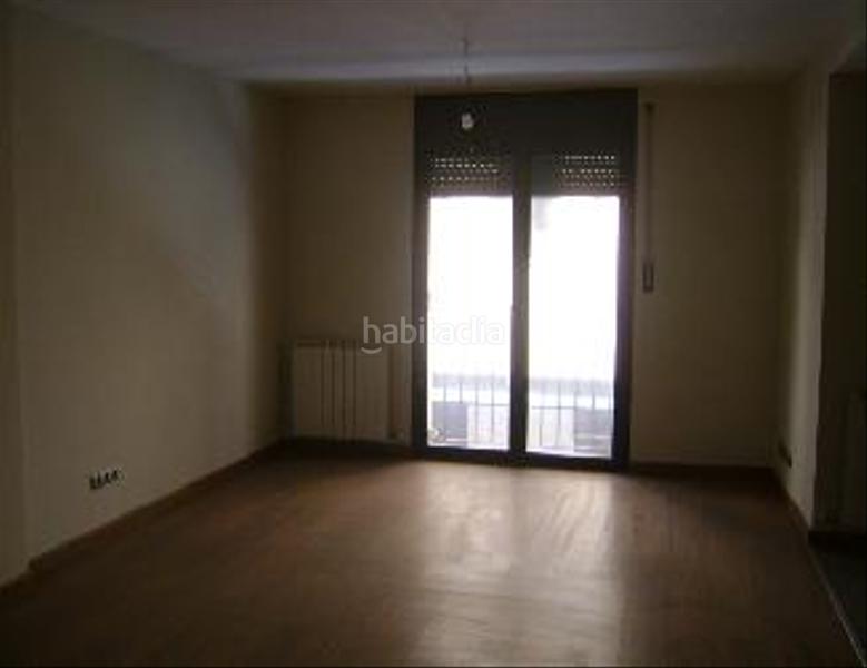 Foto b65a9764-7a6c-4135-af1b-f15c3119d9ff. Piso solvia inmobiliaria piso en Sallent