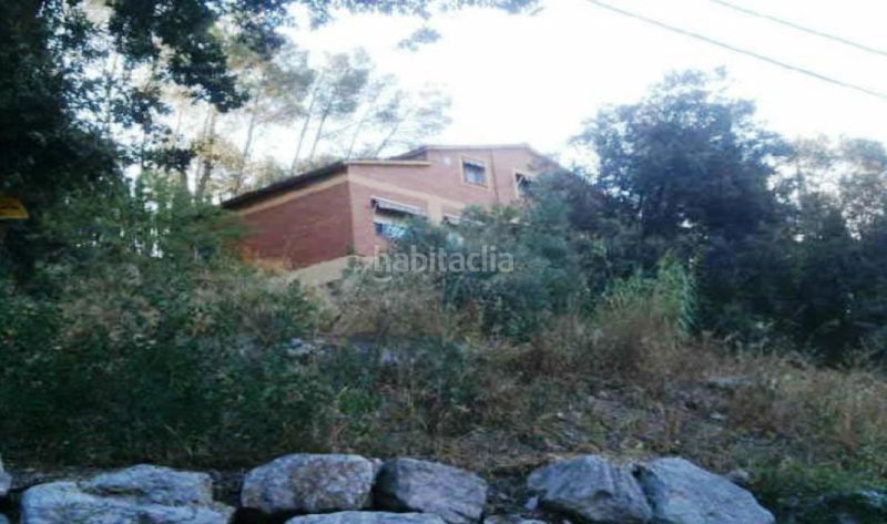 Foto d01d55a4-378c-421c-9fa9-811abade70b1. Xalet amb piscina a Corbera de Llobregat