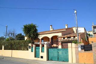 Xalet  C/ castelló. Solvia inmobiliaria  chalet independiente sant miquel de fluvià