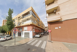 Pis  Avda del mar. Solvia inmobiliaria  piso almería