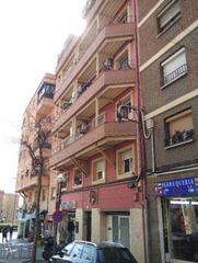 Appartement  C/ rosa de alejandría. Solvia inmobiliaria  piso hospitalet de llobregat el