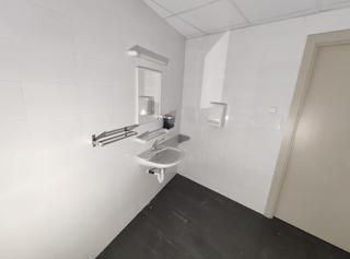 Lloguer Local Comercial  C/ doctor calsina. Solvia inmobiliaria  locales terrassa