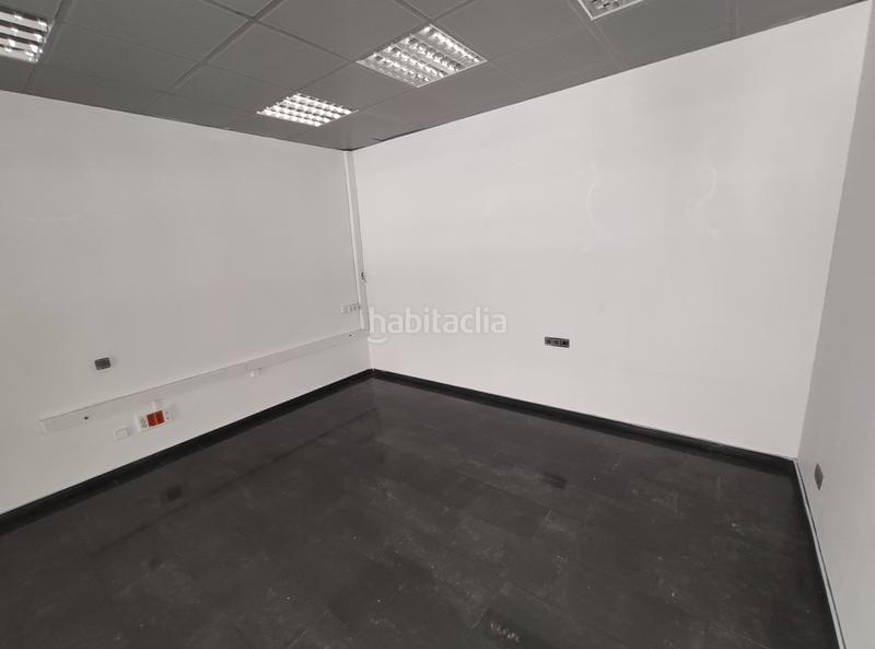 Foto 83a43638-c99e-4f58-bcdf-a6f381b24b56. Location local commercial dans Sant Pere Nord Terrassa