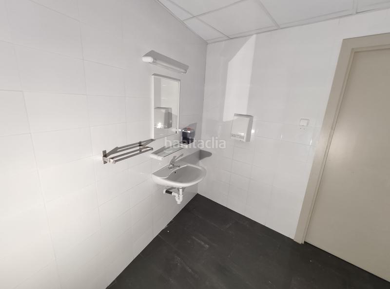 Foto b07e868e-619c-430c-b8b3-92b036741075. Location local commercial dans Sant Pere Nord Terrassa