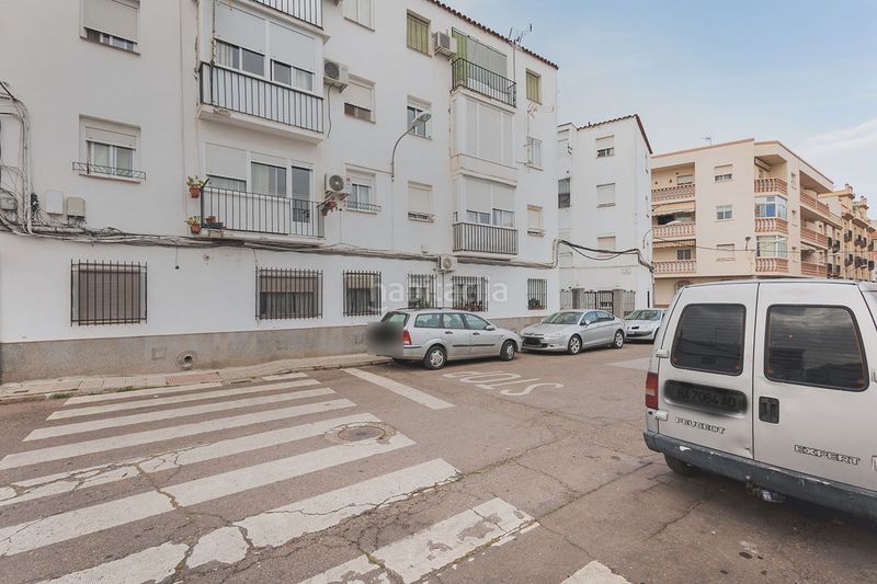 Foto 2f6de6f8-a1d4-4724-bf9f-2c8f4e51e460. Pis a Almendralejo