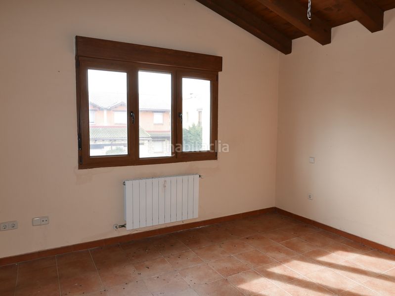 Foto 2f9925a6-6d17-4388-9981-45b7e20e85e4. Pis a Grajera
