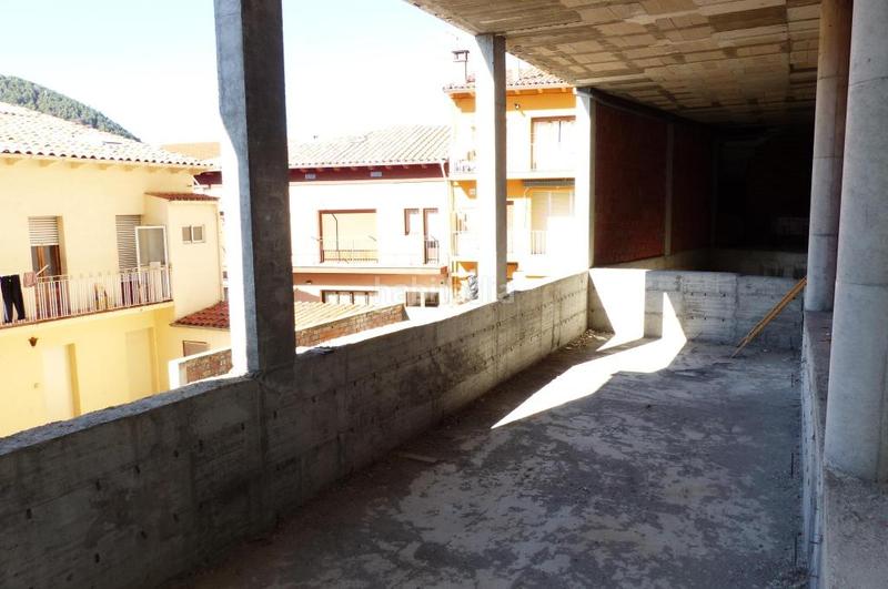 Foto cf8062cf-ec9a-4906-b672-1a096787e601. Edificio solvia inmobiliaria en construccion en Ripoll