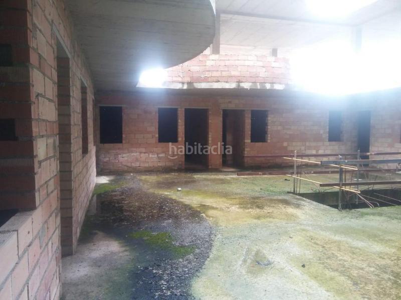 Foto fd8d301c-8a65-44b9-98f9-8aaf1fffdbfe. Edifici a Láchar
