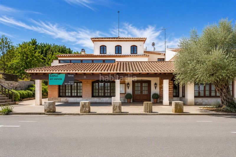 Foto 70e5f622-a076-4164-94d4-6ab3dc1187c1. Edificio in Borges Blanques (Les)