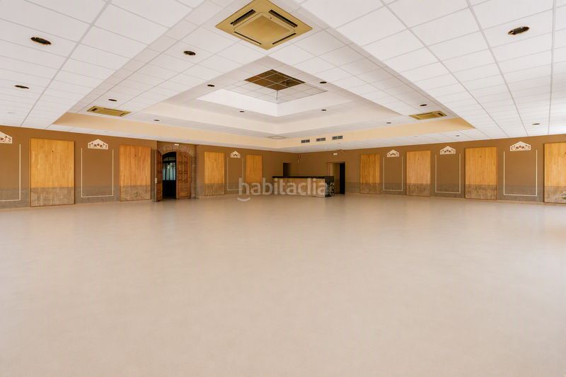 Foto d2b3992e-67ac-47ca-8285-eda72f6cce6a. Edificio in Borges Blanques (Les)