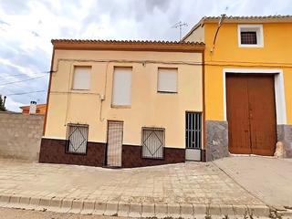Casa aparellada  San antonio. Solvia inmobiliaria  chalet adosado chinchilla de montearagón