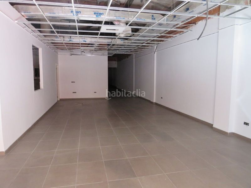 Foto 3d99906a-7136-447f-8bfb-768abd4ef192. Local comercial a Centro Almazora / Almassora