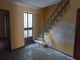 Casa aparellada  Albaicin. Solvia inmobiliaria  chalet adosado torre del campo