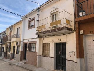 Maison jumelée  Descalzas. Solvia inmobiliaria  chalet adosado linares