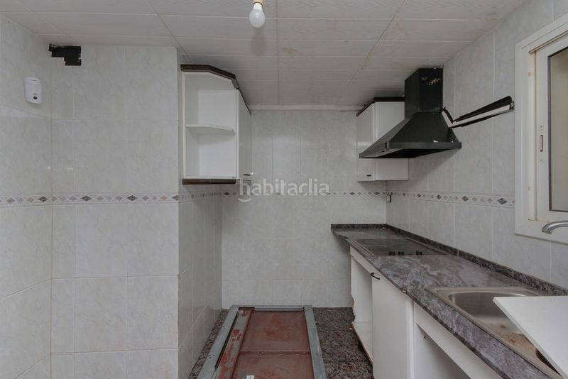Foto b72d458a-d9e3-480c-8d8c-a7149c36b71a. Pis a Sant Roc Badalona