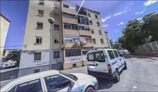 Pis  C/ badajoz. Solvia inmobiliaria  piso badalona