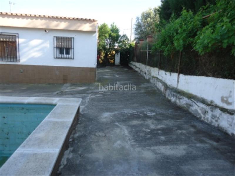 Foto 96c8a7b4-74e9-4feb-b6e7-36d9e760fc9e. Edifici a Alcover