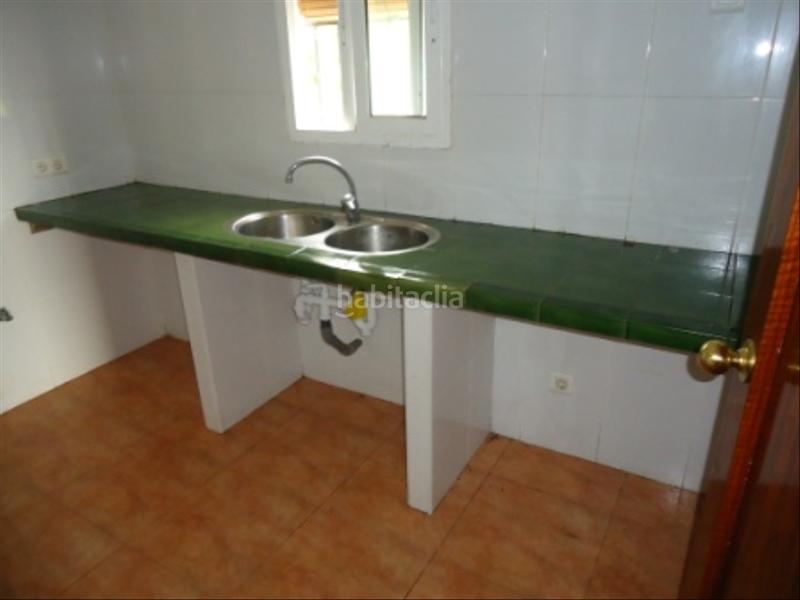 Foto fe495813-7f8d-478b-829d-6664daa4414c. Edifici a Alcover