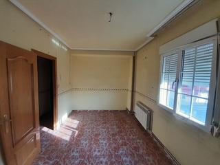 Pis  San fernando. Solvia inmobiliaria  piso yecla