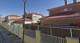 Maison jumelée  C/ arandilla. Solvia inmobiliaria  chalet adosado laguna de duero