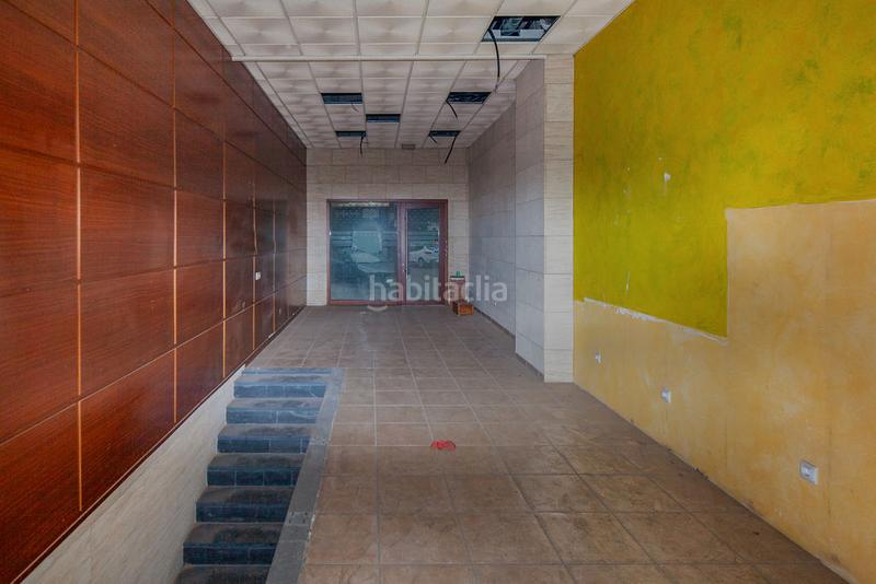 Foto 391651c7-4343-4b4e-8c9e-9ef4e840f6cd. Local comercial a Plaza Elíptica - República Argentina Gandia