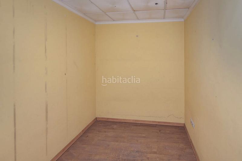 Foto 58dc7f73-35df-4caa-b411-6103a5facc54. Local comercial a Plaza Elíptica - República Argentina Gandia