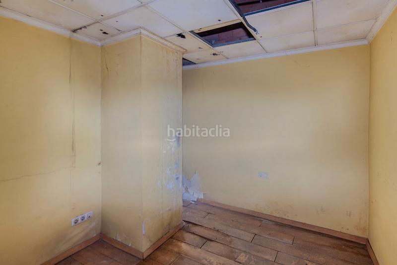 Foto 92c333d1-1e73-4ea9-86ff-0541d6e68690. Local comercial a Plaza Elíptica - República Argentina Gandia