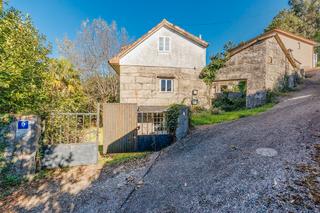 Casa aparellada  Hermida. Solvia inmobiliaria  chalet adosado covelo