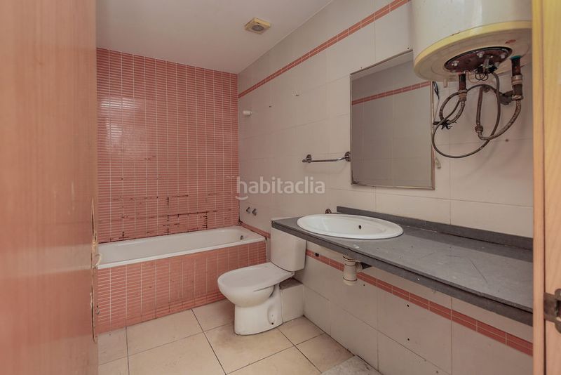 Foto e5d247e9-dc45-44b9-a530-d5376c9a10d6. Xalet a Centre Reus