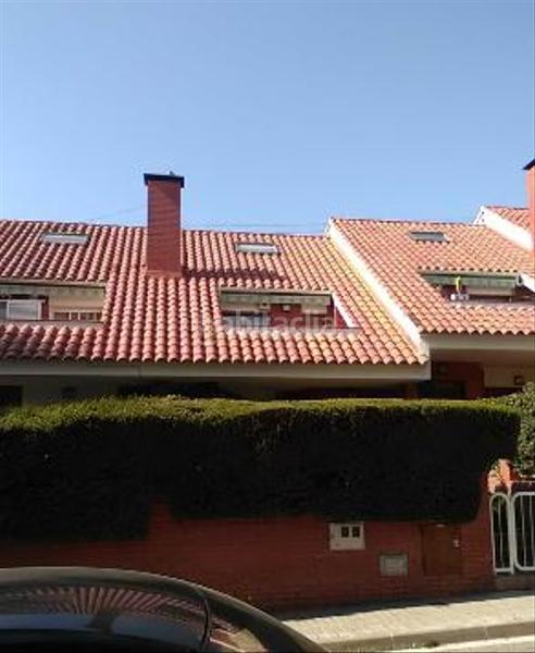 Foto 08a7b7f5-a5b7-4b30-b317-2f0376ebe068. Casa aparellada a Banyeres Premià de Mar