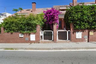 Towny house  C/ mila i fontanals. Solvia inmobiliaria  chalet adosado premià de mar