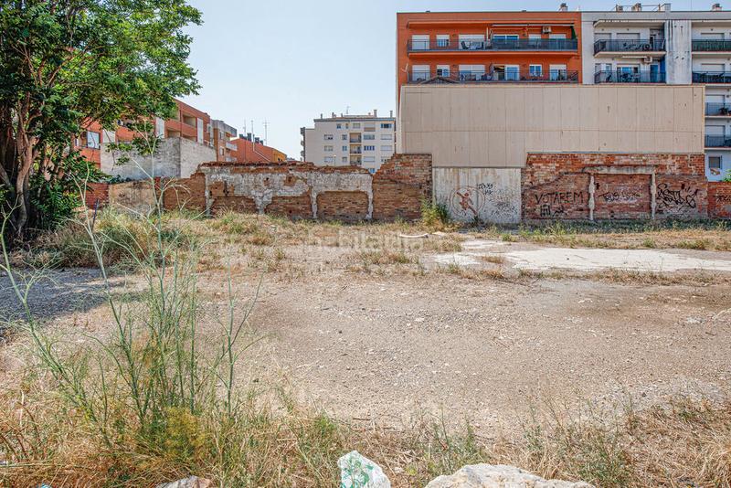 Foto 64de53b9-f9d2-414f-bbcb-6b684d330cab. Finca rústica solvia inmobiliaria suelo urbano en Figueres