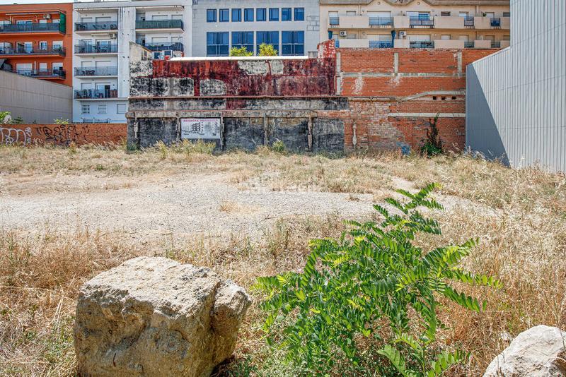 Foto 7bf7796d-9b23-4790-9b7e-02fa053b26ad. Finca rústica solvia inmobiliaria suelo urbano en Figueres