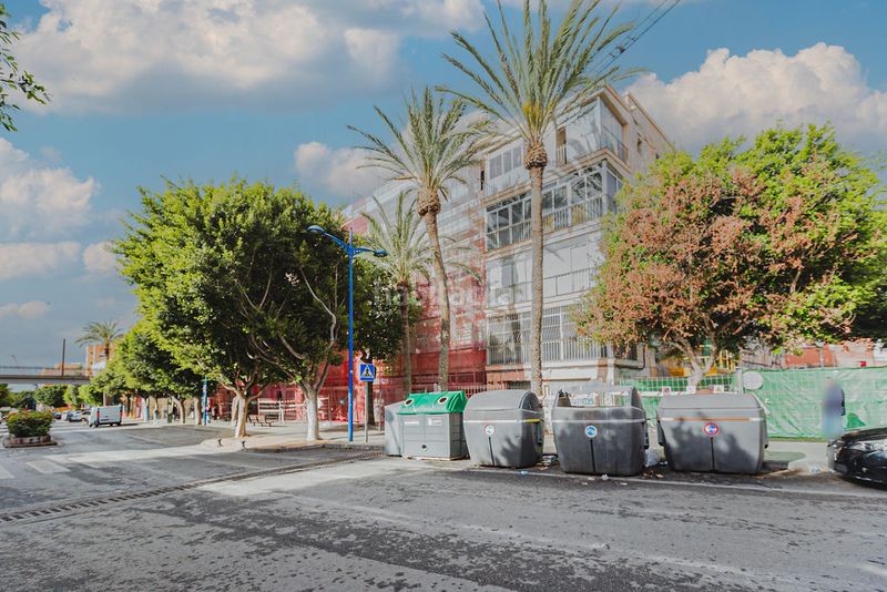 Foto 2a620372-f235-4a0e-b052-87d118afc05d. Pis a La Chanca - Pescadería Almería