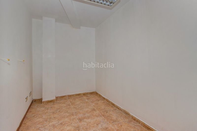 Foto 7564427f-a3db-43c2-91aa-f7df399f2d10. Local comercial a Cappont Lleida