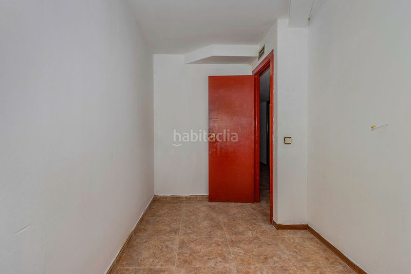 Foto cb2ef25a-e53c-41e7-88fd-8fd22a682fa1. Local comercial a Cappont Lleida
