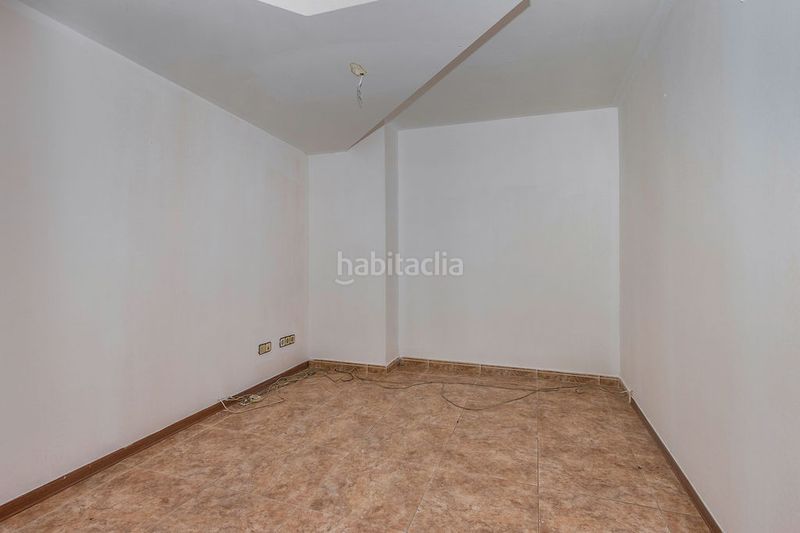 Foto f596a2c9-2390-4106-9d80-61dcbd57c101. Local comercial a Cappont Lleida