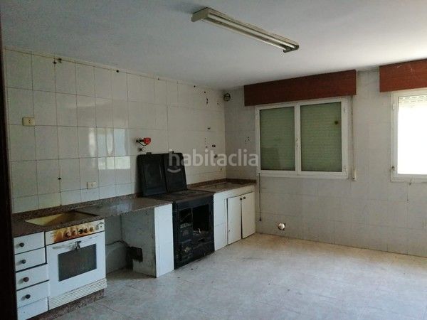 Foto dee1b765-e18d-4a0a-ac28-fa890a4f1df5. Xalet a Rubiá