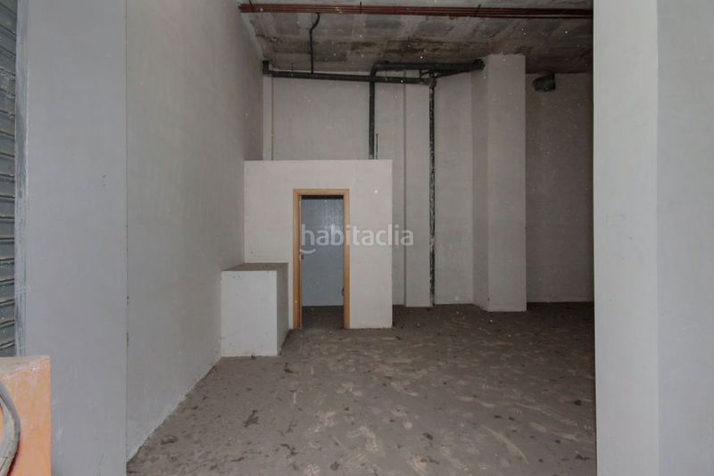 Foto b12b42af-9e1d-4d85-b2bf-19e5339f6ba3. Local comercial a Llagosta (La)