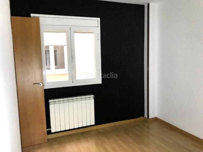 Foto c27beecb-50ac-4b1c-8eb9-244d90d423e5. Piso solvia inmobiliaria piso en Escodines Manresa