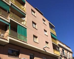 Pis  C/angel guimera. Solvia inmobiliaria  piso ripollet