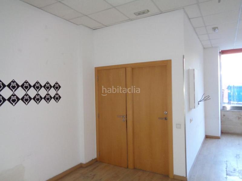 Foto 9b206662-e281-40e0-a532-b803119b4d07. Alquiler local comercial solvia inmobiliaria locales en Terrassa